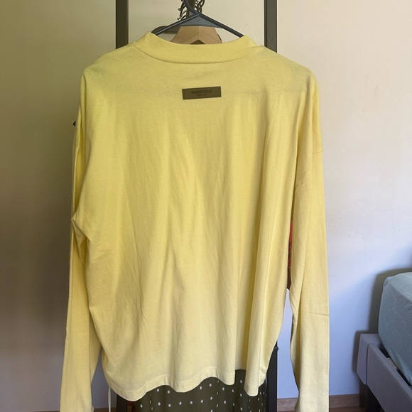 Fear OF GOD Essentials Long Sleeve shirt size S(14-16) in EUC - Picture 3 of 8